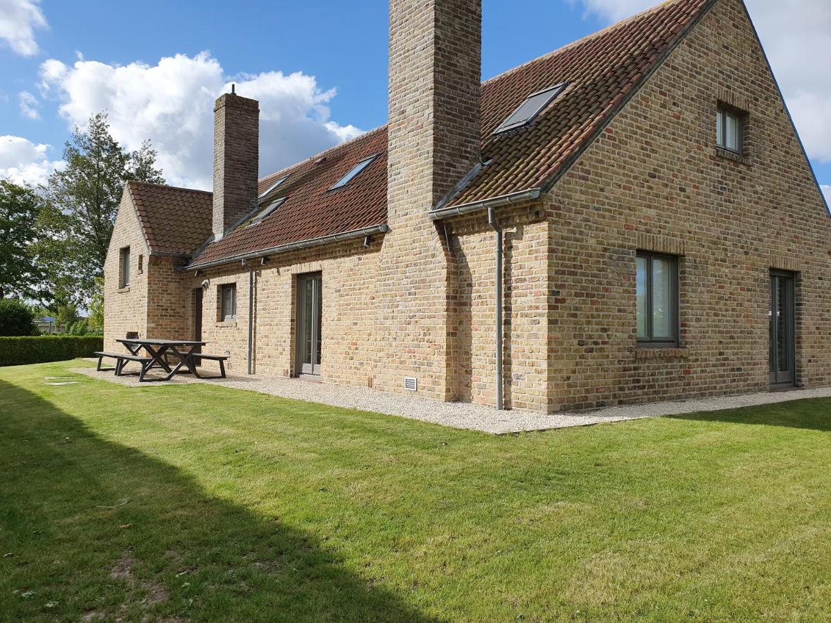 Molo House - Cosy House With Sunny Garden And Bbq In Silent Surroundings - Near The Beach - Ideal For Families And Quiet Groups - 15 Km From Bruges ブランケンベルヘ エクステリア 写真